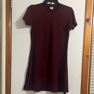 Real Essentials Elegant Burgundy Mini Knee length Dress Size Small